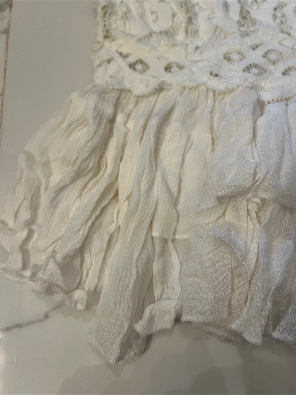 Free people White Lace Crochet Ruffle Cami Top xs - Picture 2 of 4